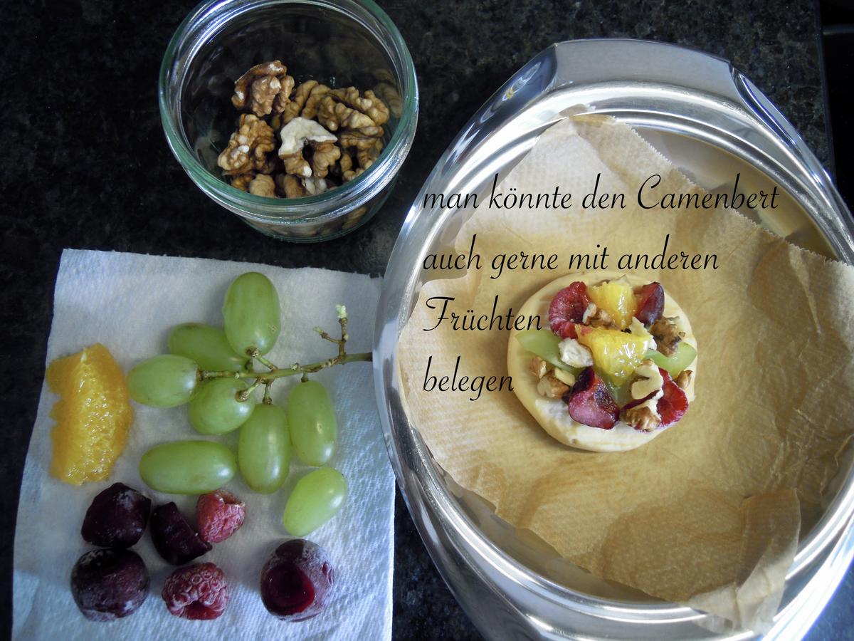 gebackener Camenbert mit Früchten, Nüssen &amp; Honig - Rezept - kochbar.de