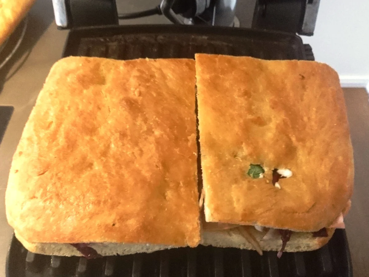 Foccacia nach Art eines Tramezzini - Rezept - Bild Nr. 2