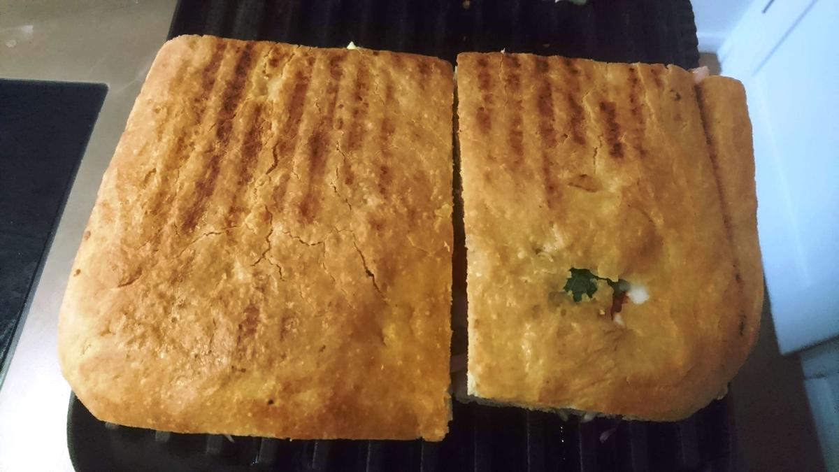 Foccacia nach Art eines Tramezzini - Rezept - Bild Nr. 6