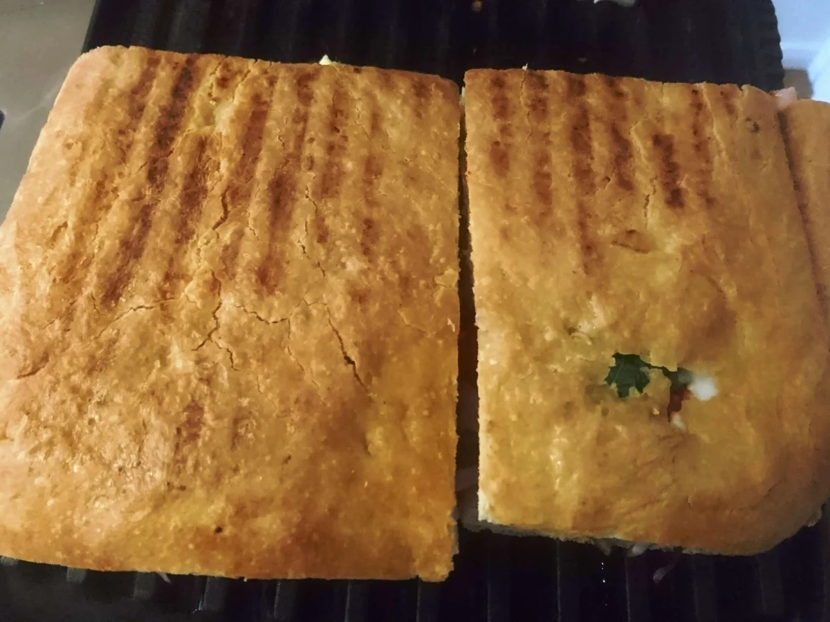 Foccacia nach Art eines Tramezzini - Rezept - Bild Nr. 6