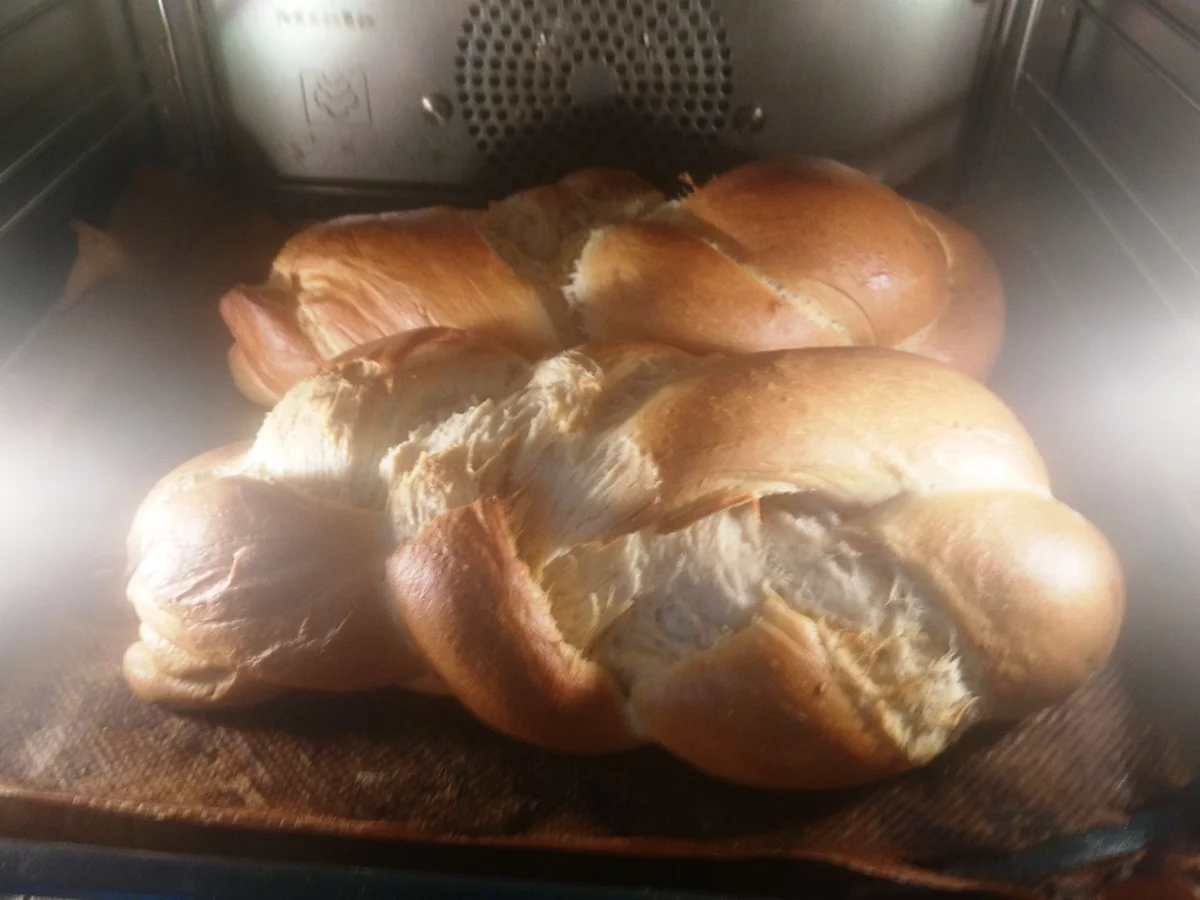 Rezept: Schweizer Sonntagszopf Bild Nr. 9931 Schweizer Sonntagszopf - Rezept - Bild Nr. 9931