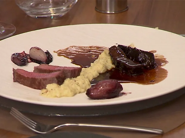 Kalbsbäckchen in Rosmarin-Balsamico-Jus - Rezept - Bild Nr. 2