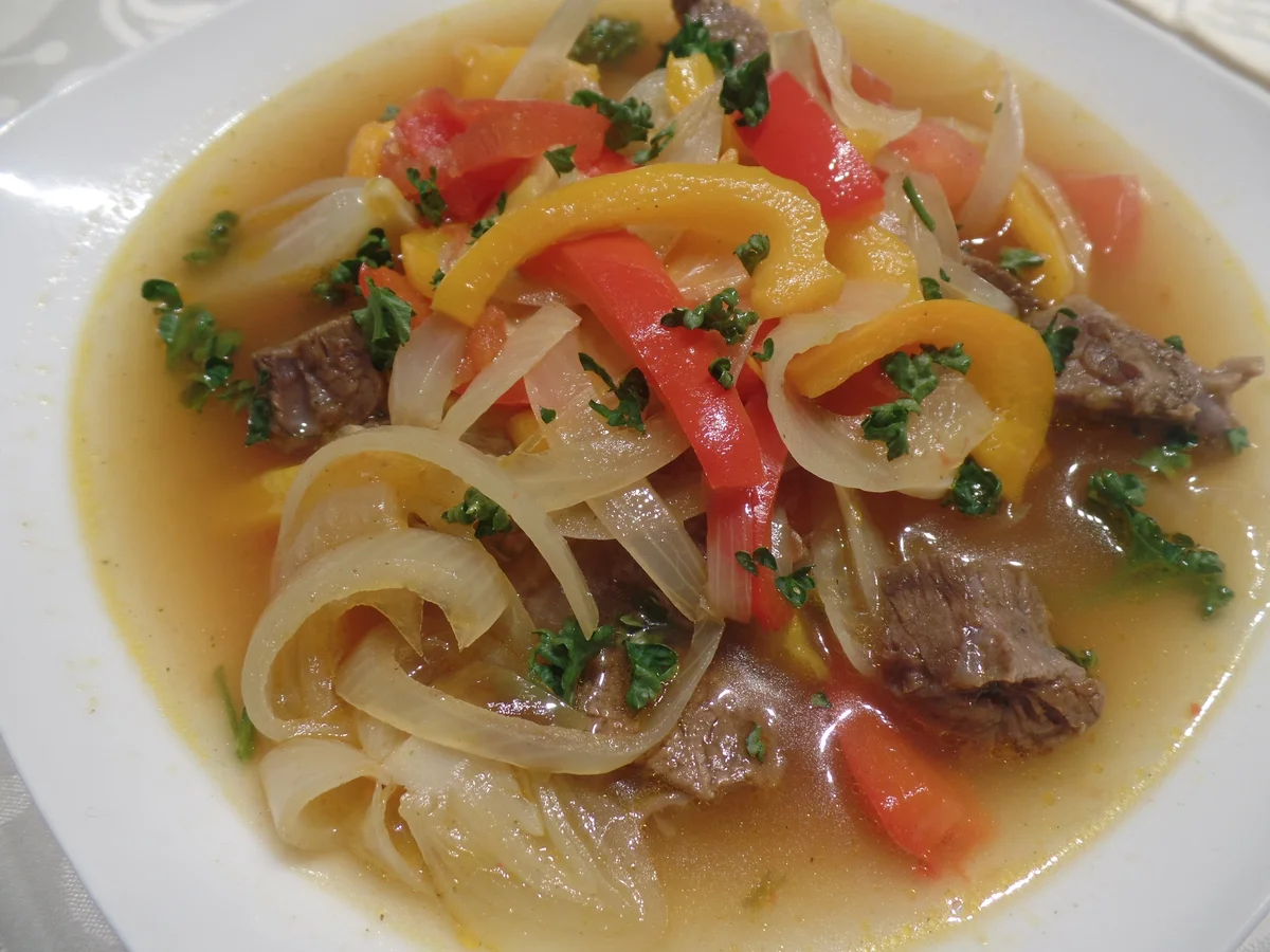 Zwiebel-Paprika-Suppe - Rezept - Bild Nr. 9930