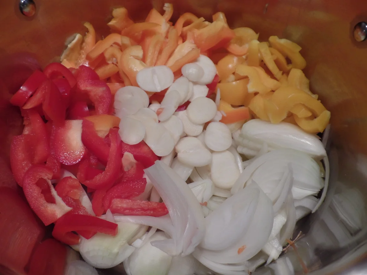 Zwiebel-Paprika-Suppe - Rezept - Bild Nr. 9934