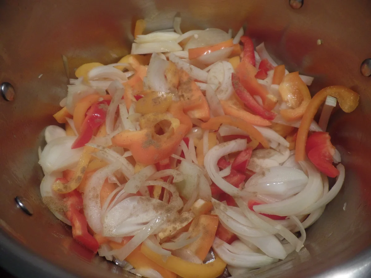 Zwiebel-Paprika-Suppe - Rezept - Bild Nr. 9935