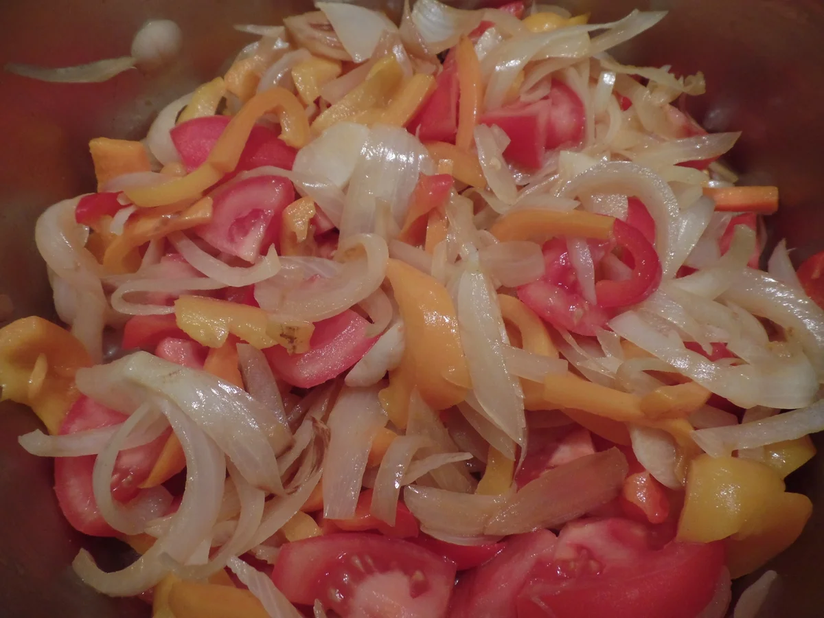 Zwiebel-Paprika-Suppe - Rezept - Bild Nr. 9937