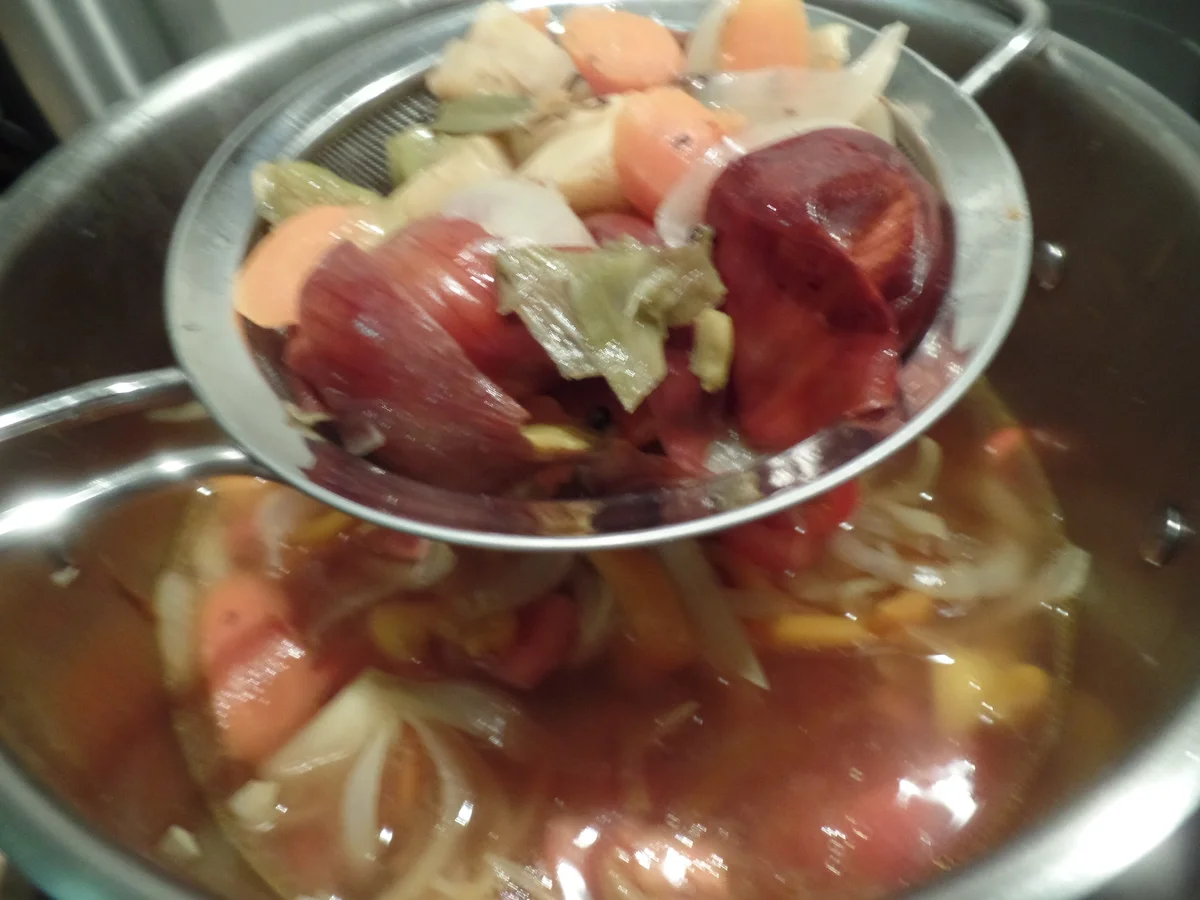 Zwiebel-Paprika-Suppe - Rezept - Bild Nr. 9939