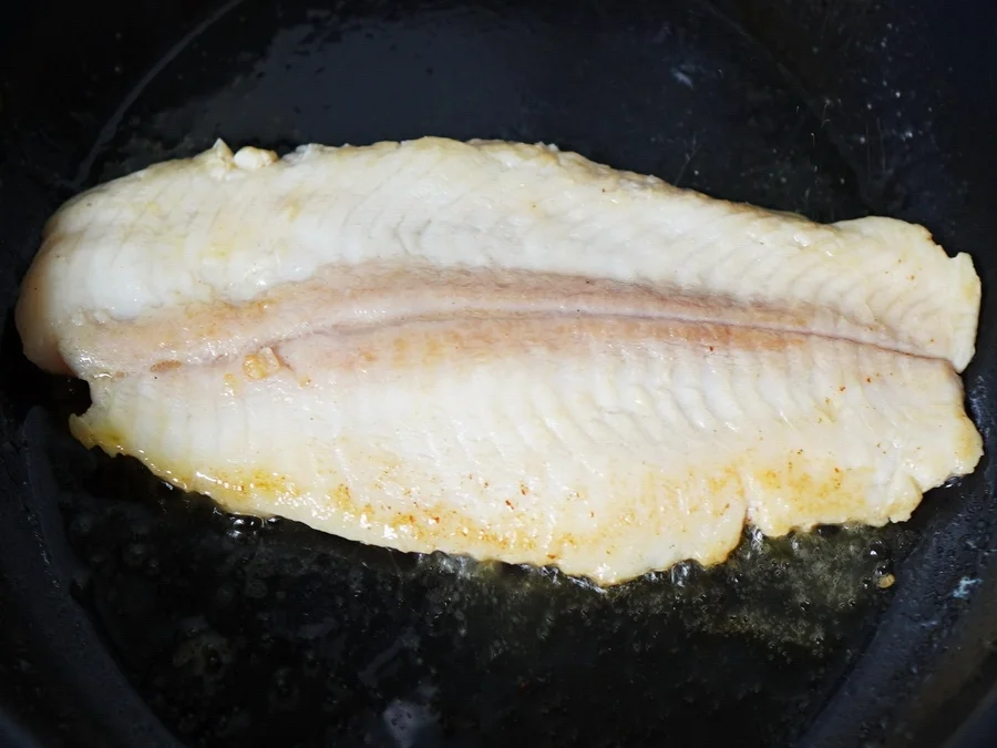 Rezept: Geschmortes Doradenfilet auf 'Tanah Lot Art' Bild Nr. 6 Geschmortes Doradenfilet auf 'Tanah Lot Art' - Rezept - Bild Nr. 6