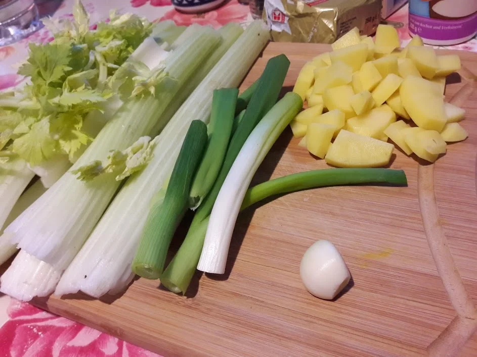 Rezept: Sellerie - Cemesüppchen Bild Nr. 5 Sellerie - Cemesüppchen - Rezept - Bild Nr. 5