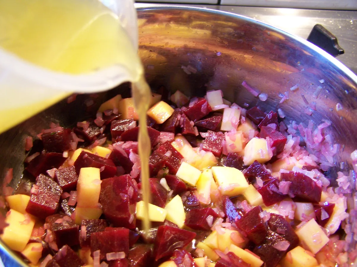 Rote Beetesuppe - Rezept - Bild Nr. 8