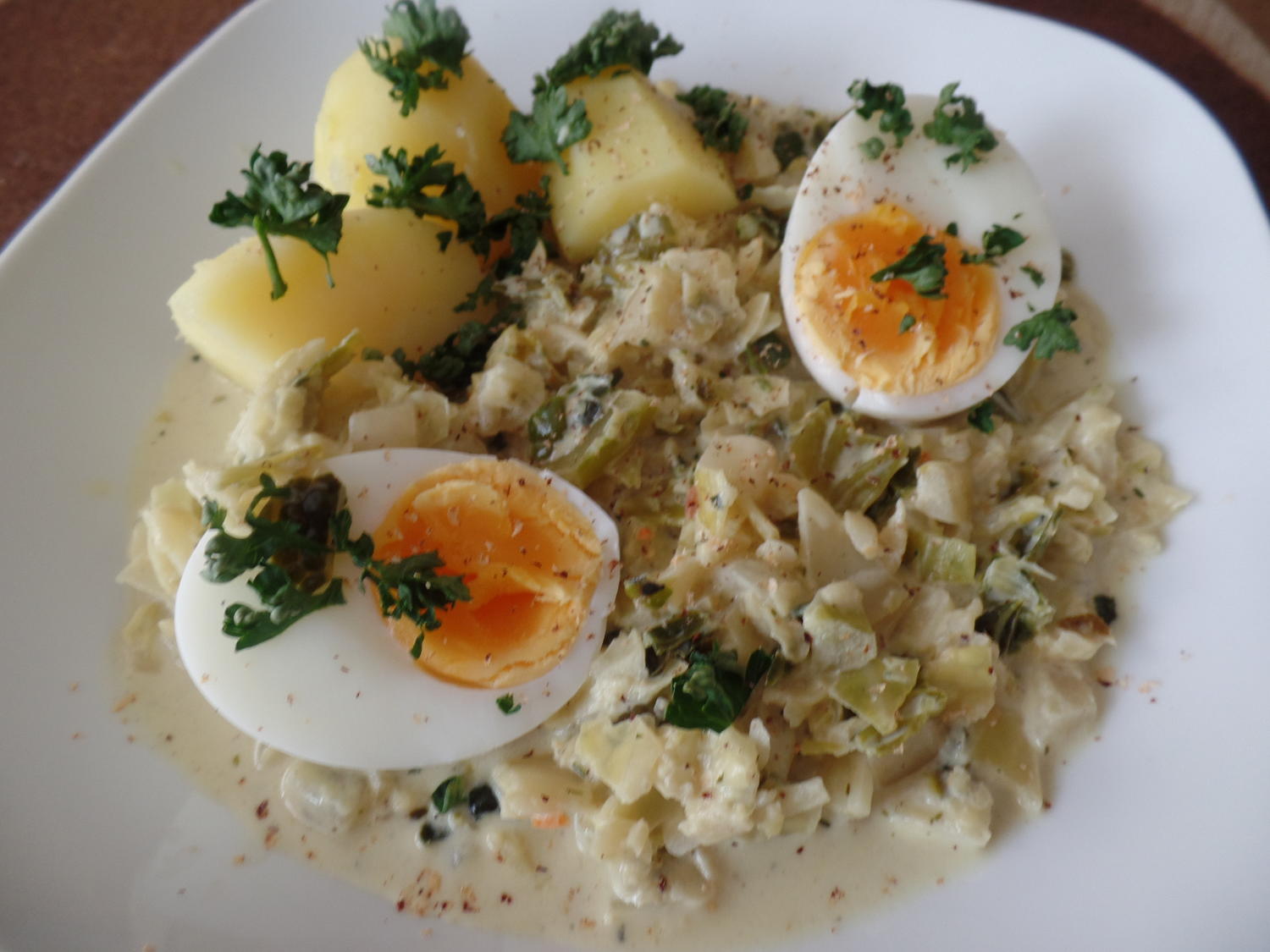 Wirsing-Senfrahm mit Ei und Kartoffeln - Rezept - kochbar.de