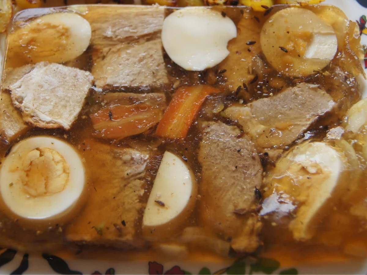 Sülze mit Schweinenackenbraten - Rezept - Bild Nr. 2