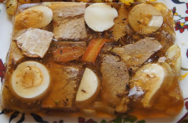 Sülze mit Schweinenackenbraten - Rezept - kochbar.de