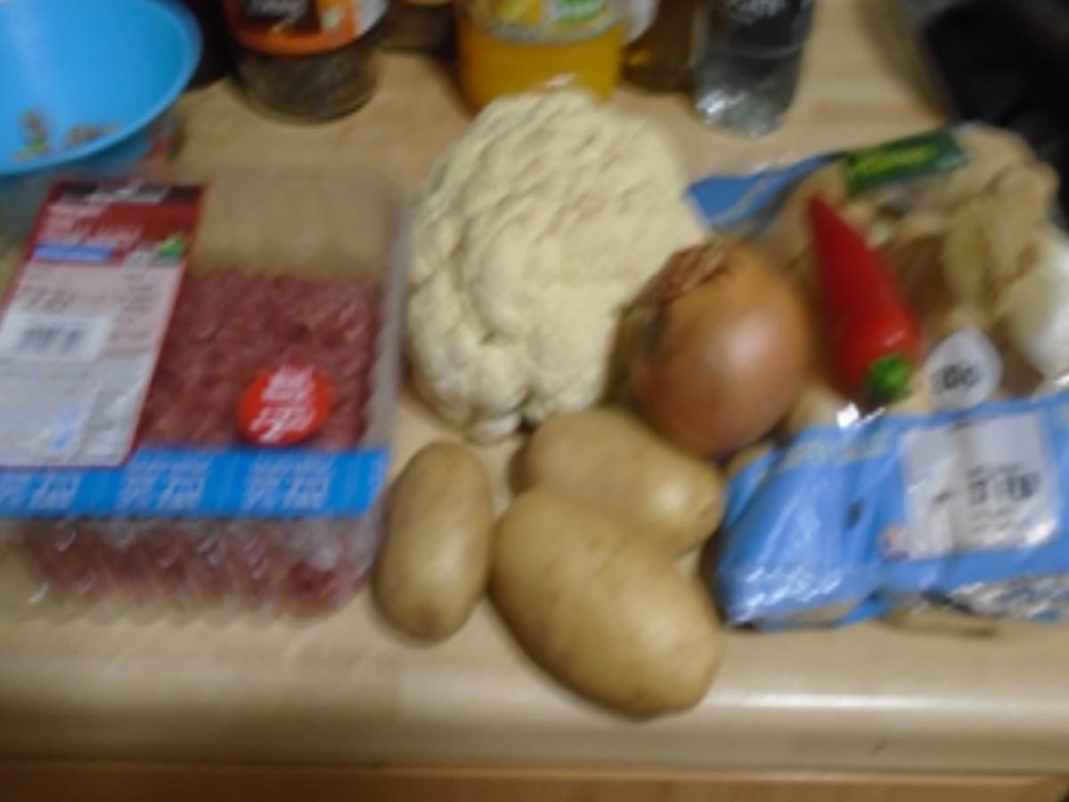 Kartoffel-Rindfleisch-Buletten mit Petersilien-Sauce, Blumenkohl und Drillingen - Rezept - Bild Nr. 3