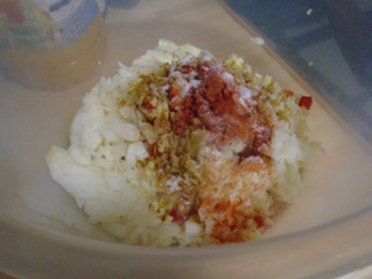 Kartoffel-Rindfleisch-Buletten mit Petersilien-Sauce, Blumenkohl und Drillingen - Rezept - Bild Nr. 8