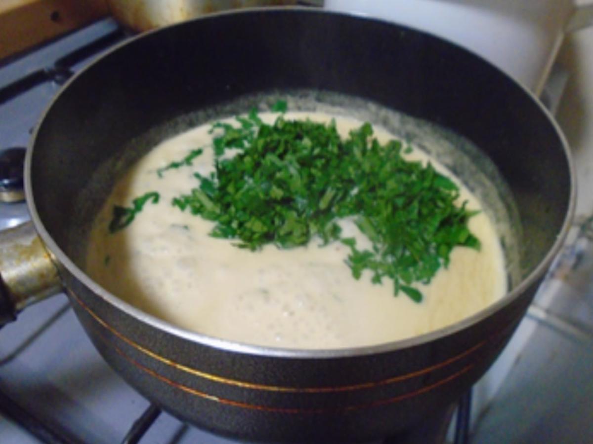 Kartoffel-Rindfleisch-Buletten mit Petersilien-Sauce, Blumenkohl und Drillingen - Rezept - Bild Nr. 20