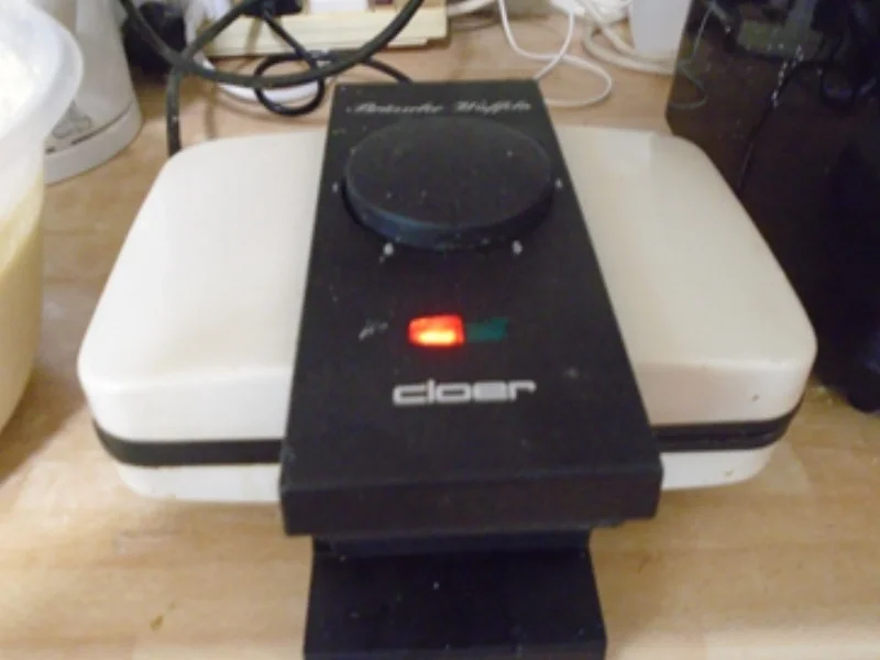 Rezept: Waffeln wie bei Oma Bild Nr. 5 Waffeln wie bei Oma - Rezept - Bild Nr. 5