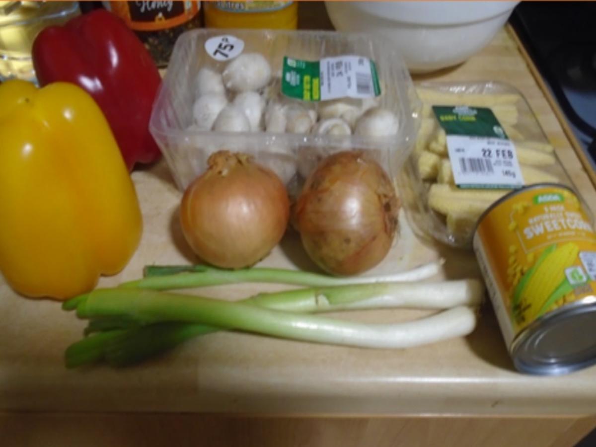 Gelber Reis mit Hähnchenbrustfilet und Gemüsemix - Rezept - Bild Nr. 9951