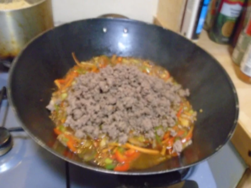 Mie-Nudeln mit Hackfleisch und Gemüse - Rezept - Bild Nr. 19