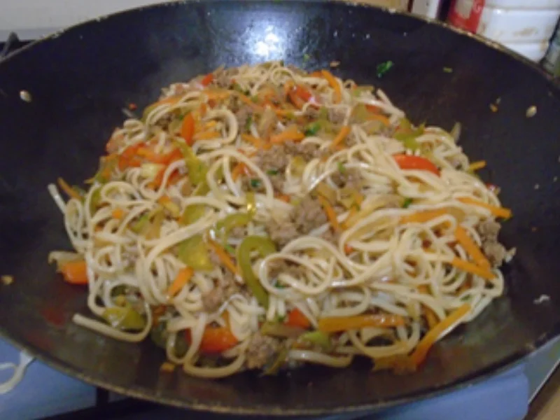 Mie-Nudeln mit Hackfleisch und Gemüse - Rezept - Bild Nr. 22