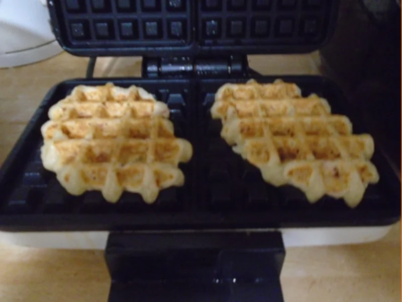 Rezept: Herzhafte Waffeln Bild Nr. 9 Herzhafte Waffeln - Rezept - Bild Nr. 9