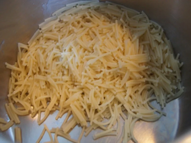 Rezept: Rindfleischsuppe mit Beinscheibe, Markknochen, Gemüse und Leberknödel Bild Nr. 29 Rindfleischsuppe mit Beinscheibe, Markknochen, Gemüse und Leberknödel - Rezept - Bild Nr. 29