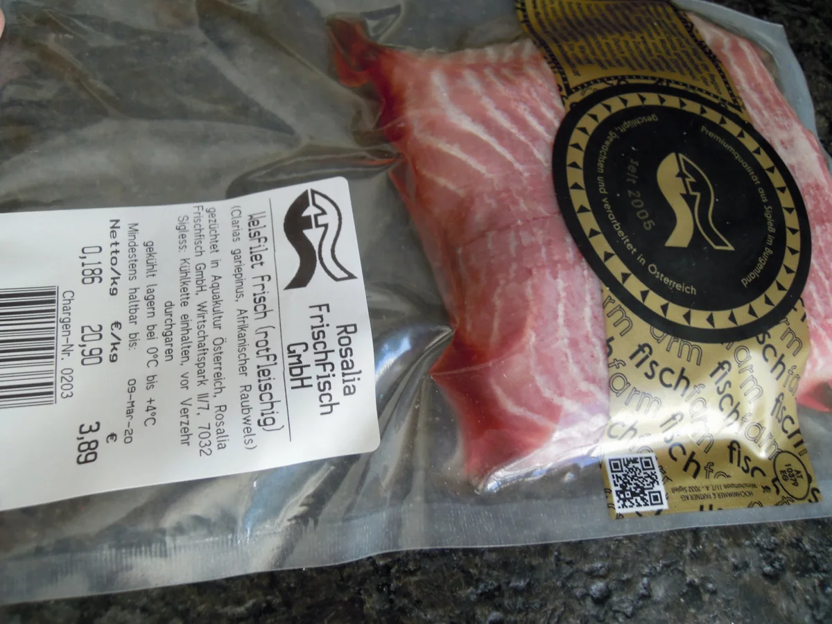 Rezept: Welsfilet mit fruchtiger Pfefferbröselkruste Bild Nr. 9958 Welsfilet mit fruchtiger Pfefferbröselkruste - Rezept - Bild Nr. 9958