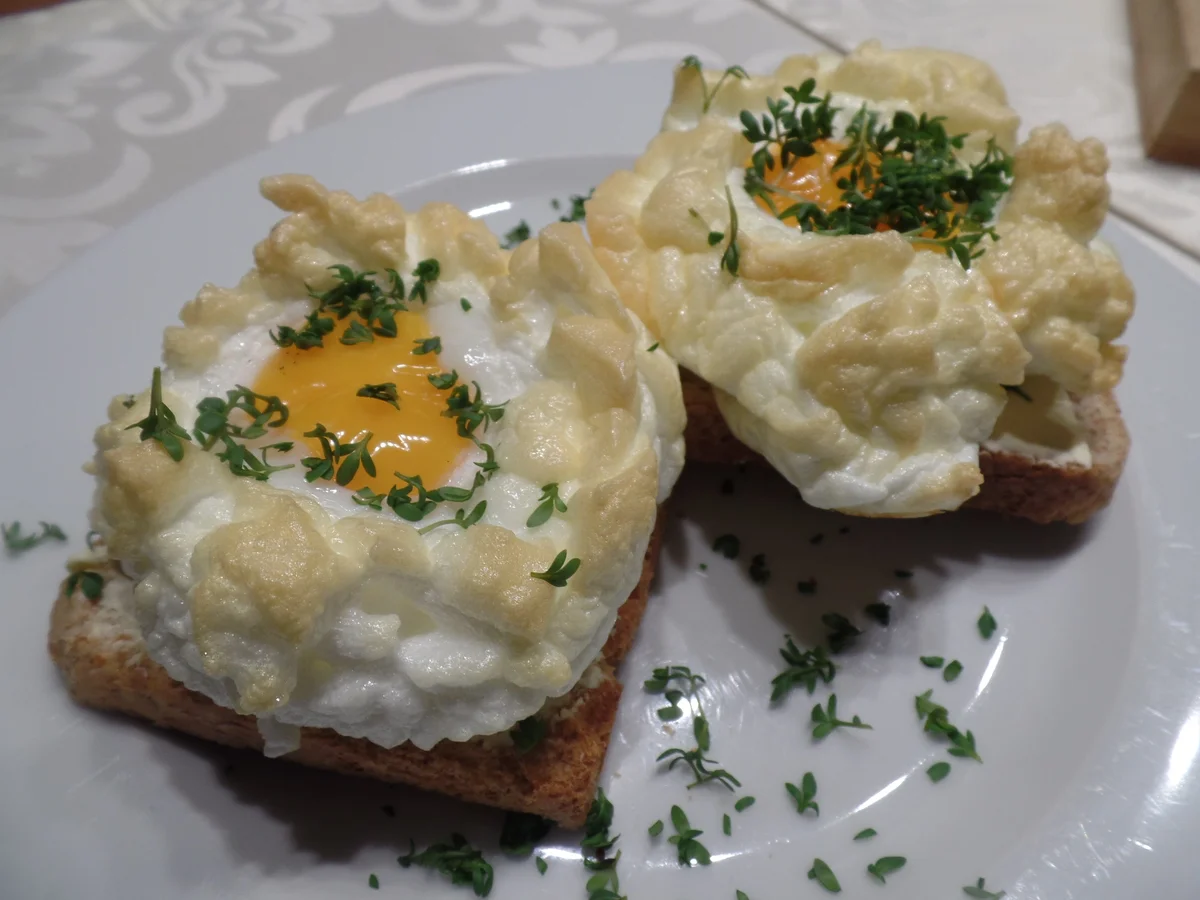 Rezept: Wolkeneier auf Toastbrot Bild Nr. 9961 Wolkeneier auf Toastbrot - Rezept - Bild Nr. 9961