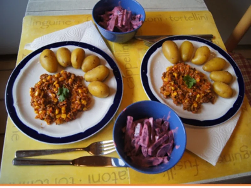 Drillinge mit Hackstippe und Rote Bete Salat - Rezept - Bild Nr. 16