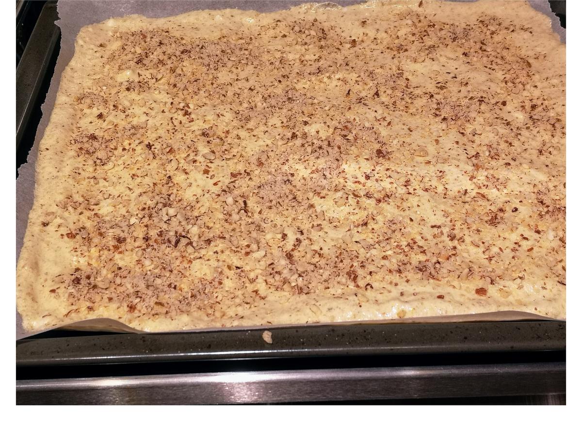 BiNe` S NUSSROLLE MIT HIMBEERCREME - einfach - von Bine13100