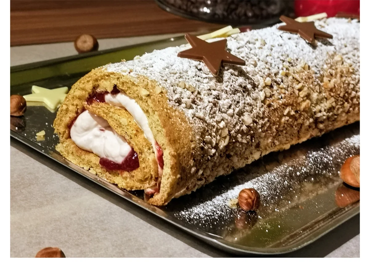Rezept: BiNe` S NUSSROLLE MIT HIMBEERCREME Bild Nr. 9 BiNe` S NUSSROLLE MIT HIMBEERCREME - Rezept - Bild Nr. 9