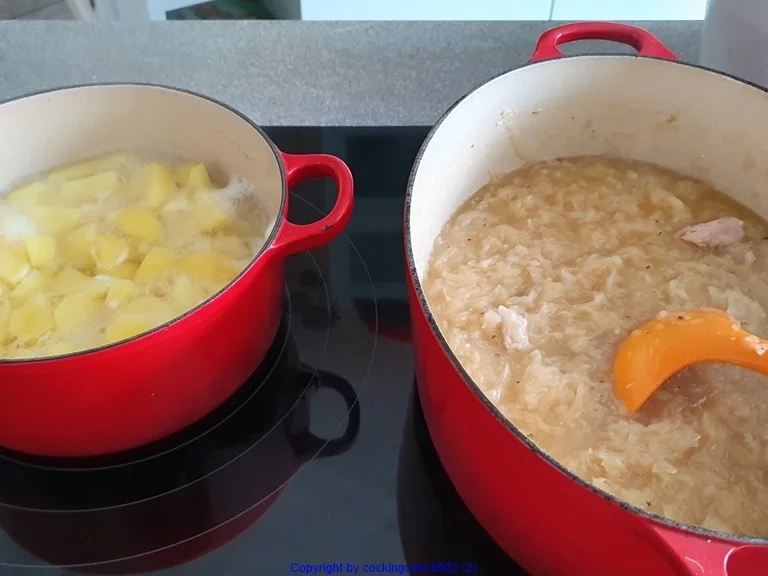Eisbein mit Sauerkraut und Kartoffelstampf - Rezept - Bild Nr. 4