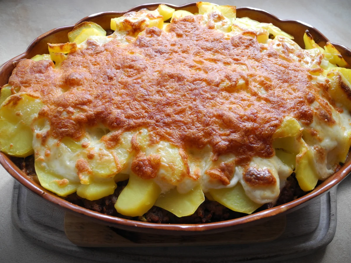 Rezept: Wirsing-Kartoffel-Auflauf mit Hackfleisch und Reibekäse Bild Nr. 2 Wirsing-Kartoffel-Auflauf mit Hackfleisch und Reibekäse - Rezept - Bild Nr. 2