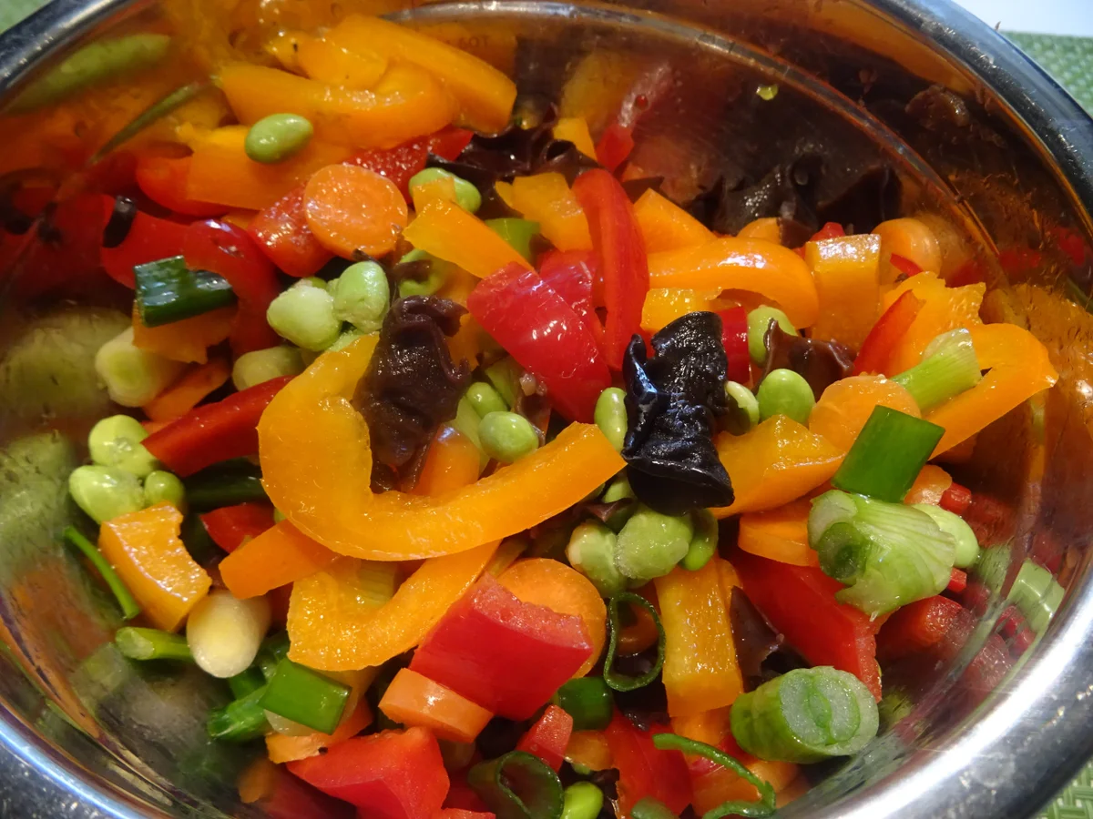 Rezept: Gänsebrust mit asiatischem Wok-Gemüse und Reis Bild Nr. 9962 Gänsebrust mit asiatischem Wok-Gemüse und Reis - Rezept - Bild Nr. 9962