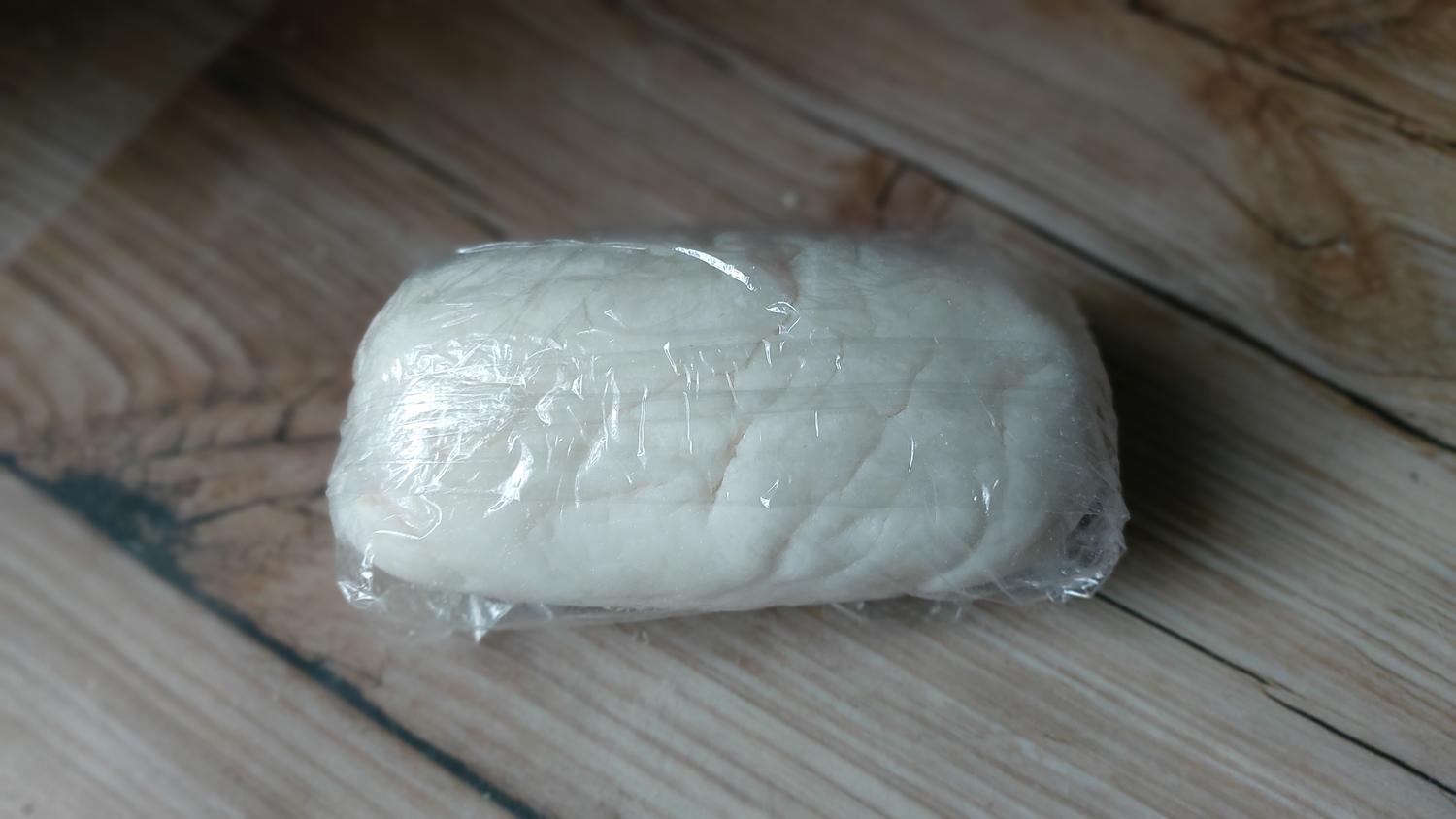 Selbstgemachte Blütenpaste