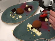 Schoko-Zweierlei mit Himbeersorbet - Rezept - Bild Nr. 2