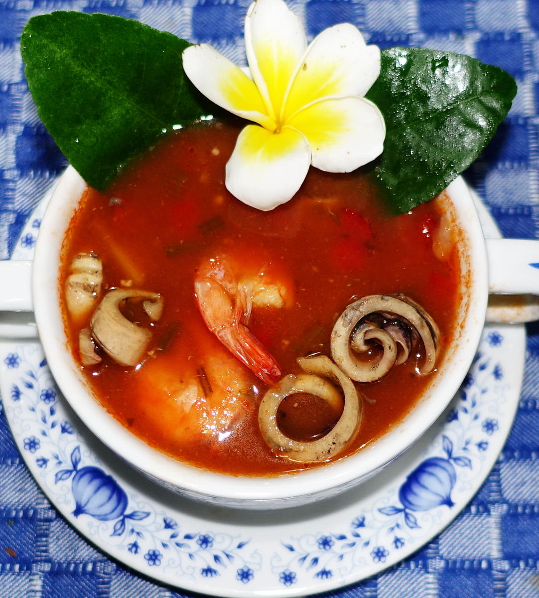 Feurige, rote Seafood-Suppe Kuta indah - Rezept - Bild Nr. 2
