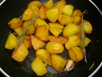 Rezept: Rosmarinkartoffeln Rosmarinkartoffeln - Rezept