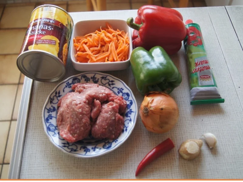 Schweinefleischbällchen süß-sauer im Wok und Basmatireis - Rezept - Bild Nr. 3