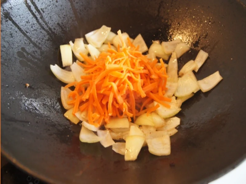 Schweinefleischbällchen süß-sauer im Wok und Basmatireis - Rezept - Bild Nr. 11