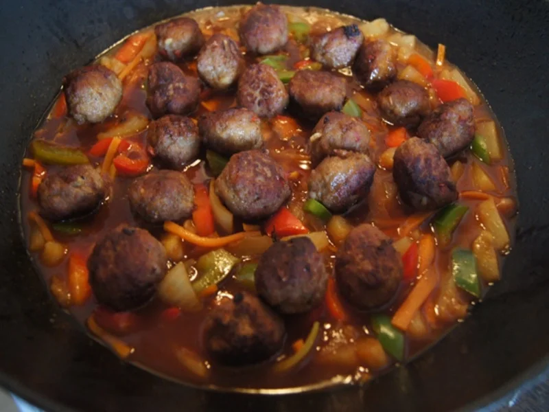 Schweinefleischbällchen süß-sauer im Wok und Basmatireis - Rezept - Bild Nr. 18