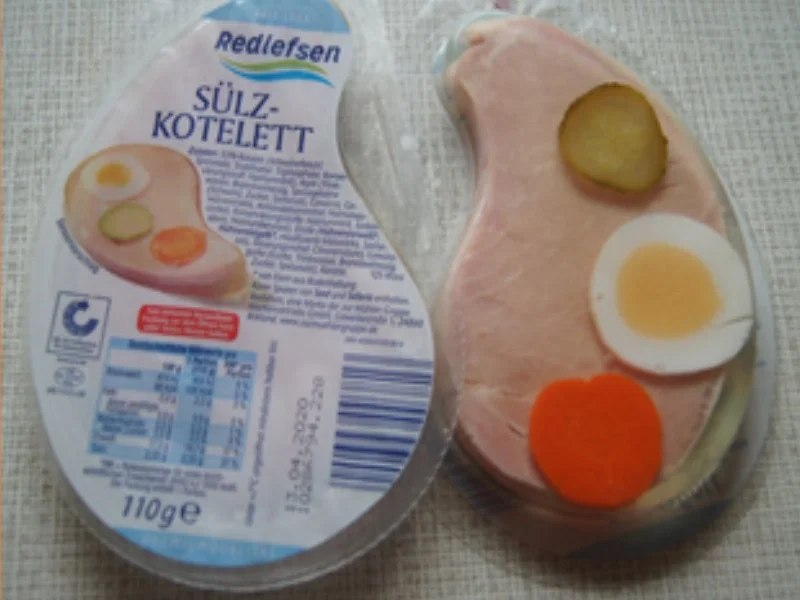 Sülzkotelett mit herzhaft-deftigen Bratkartoffeln - Rezept - Bild Nr. 3