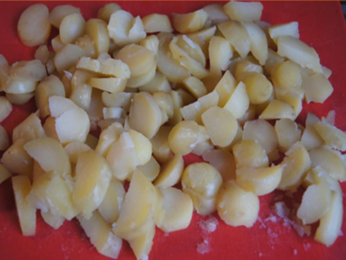 Sülzkotelett mit herzhaft-deftigen Bratkartoffeln - Rezept - Bild Nr. 6