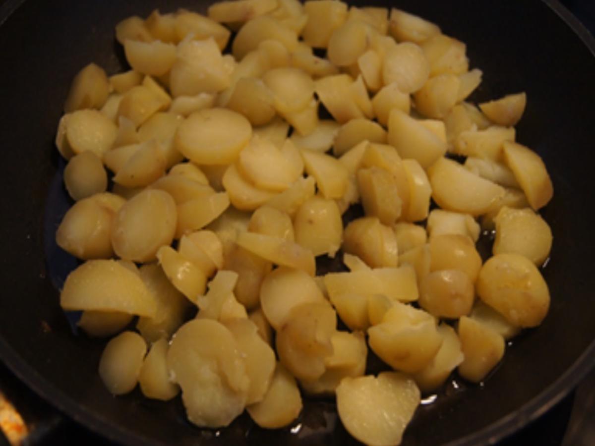 Sülzkotelett mit herzhaft-deftigen Bratkartoffeln - Rezept - Bild Nr. 7
