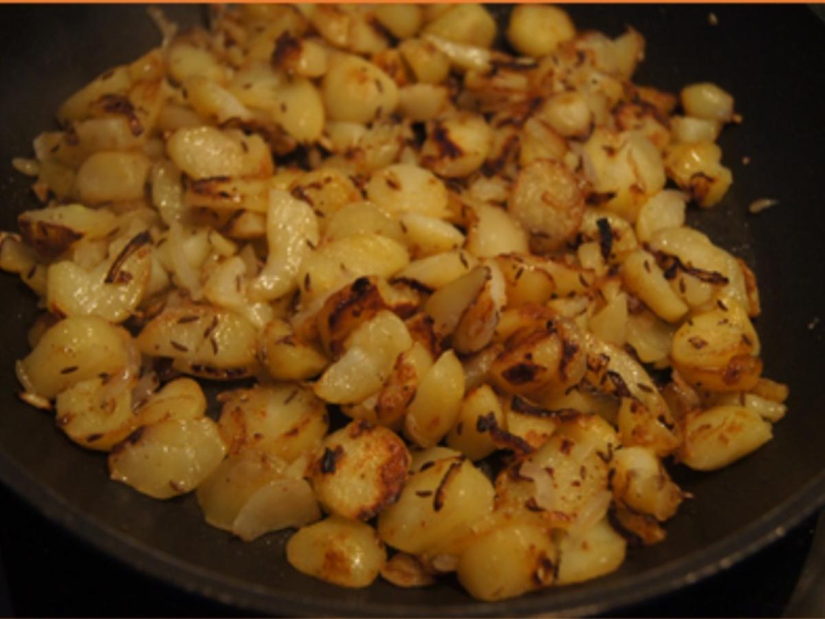 Sülzkotelett mit herzhaft-deftigen Bratkartoffeln - Rezept - Bild Nr. 8