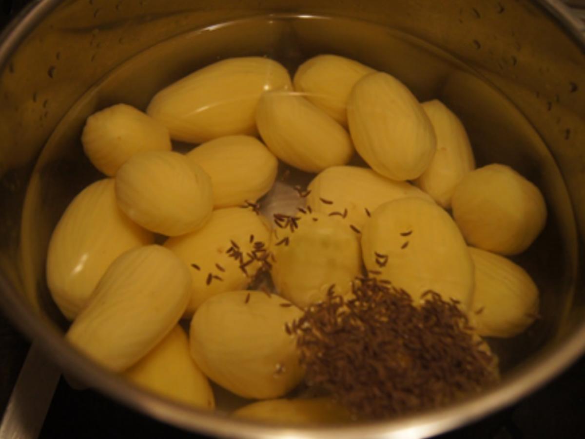 Schweinerückensteak mit Steinpilzsauce, Blumenkohl und Frühkartoffeln - Rezept - Bild Nr. 19