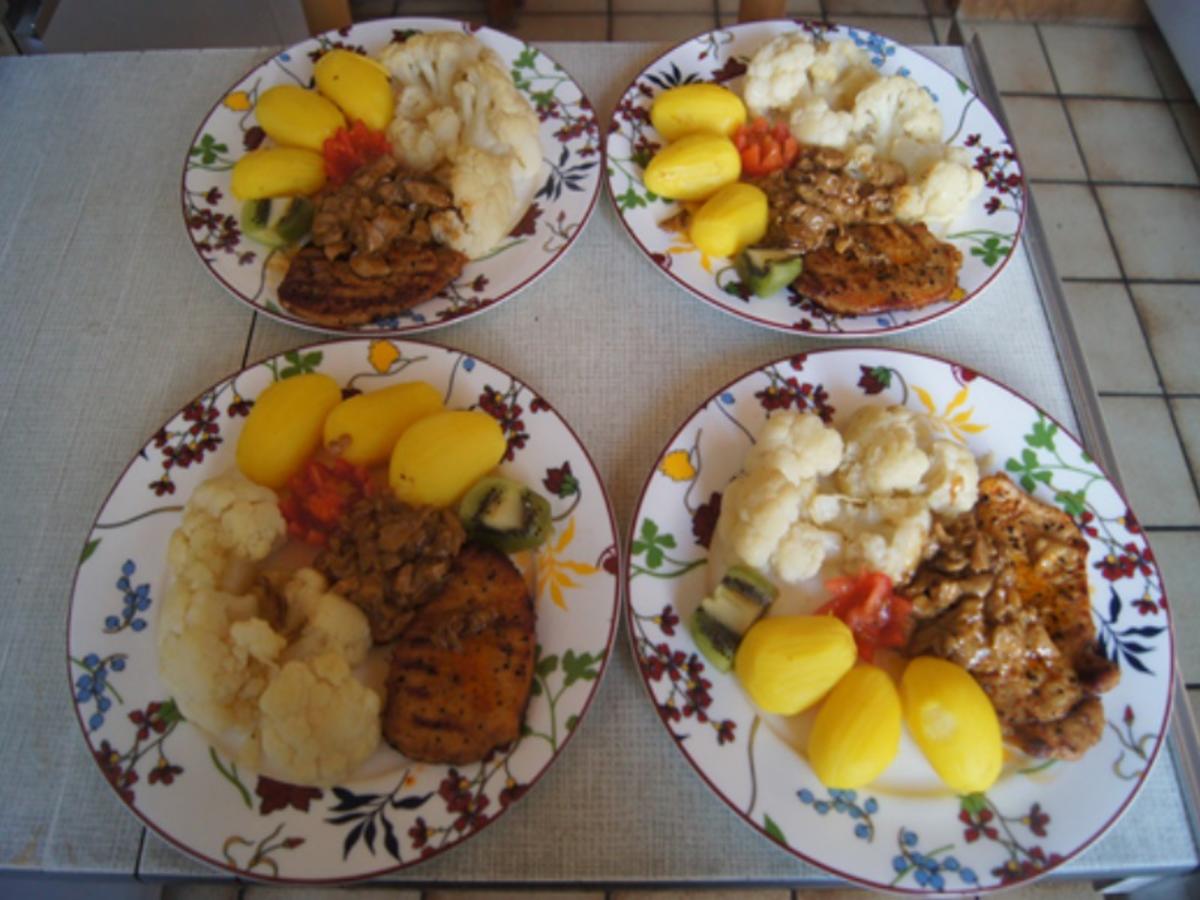 Schweinerückensteak mit Steinpilzsauce, Blumenkohl und Frühkartoffeln - Rezept - Bild Nr. 22