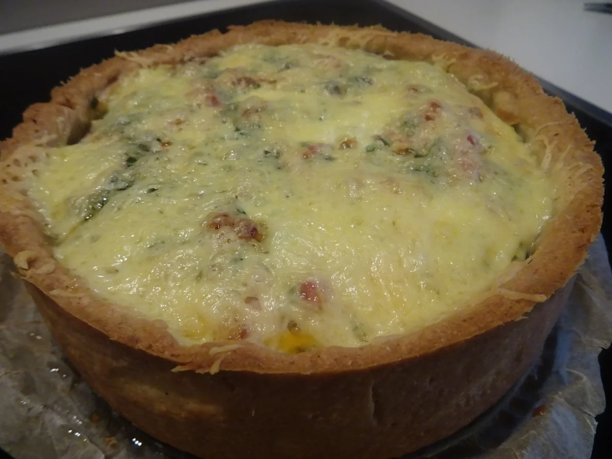 Kartoffel-Kuchen mit Schnittlauch-Dip und Beilagensalat - Rezept - Bild Nr. 3