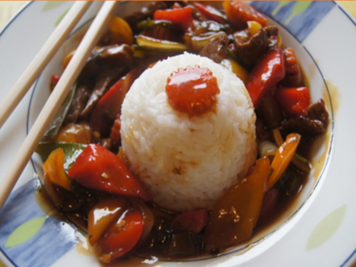 Asia-Wok mit Rindfleisch, Gemüse und Basmatireis - Rezept - Bild Nr. 2