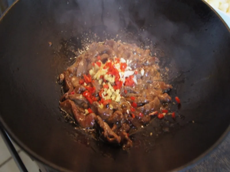 Rezept: Asia-Wok mit Rindfleisch, Gemüse und Basmatireis Bild Nr. 12 Asia-Wok mit Rindfleisch, Gemüse und Basmatireis - Rezept - Bild Nr. 12